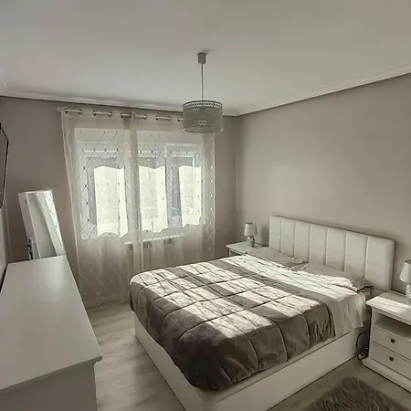 Holiday home La Casa De La Avioneta Piedrahita (Cantabria)